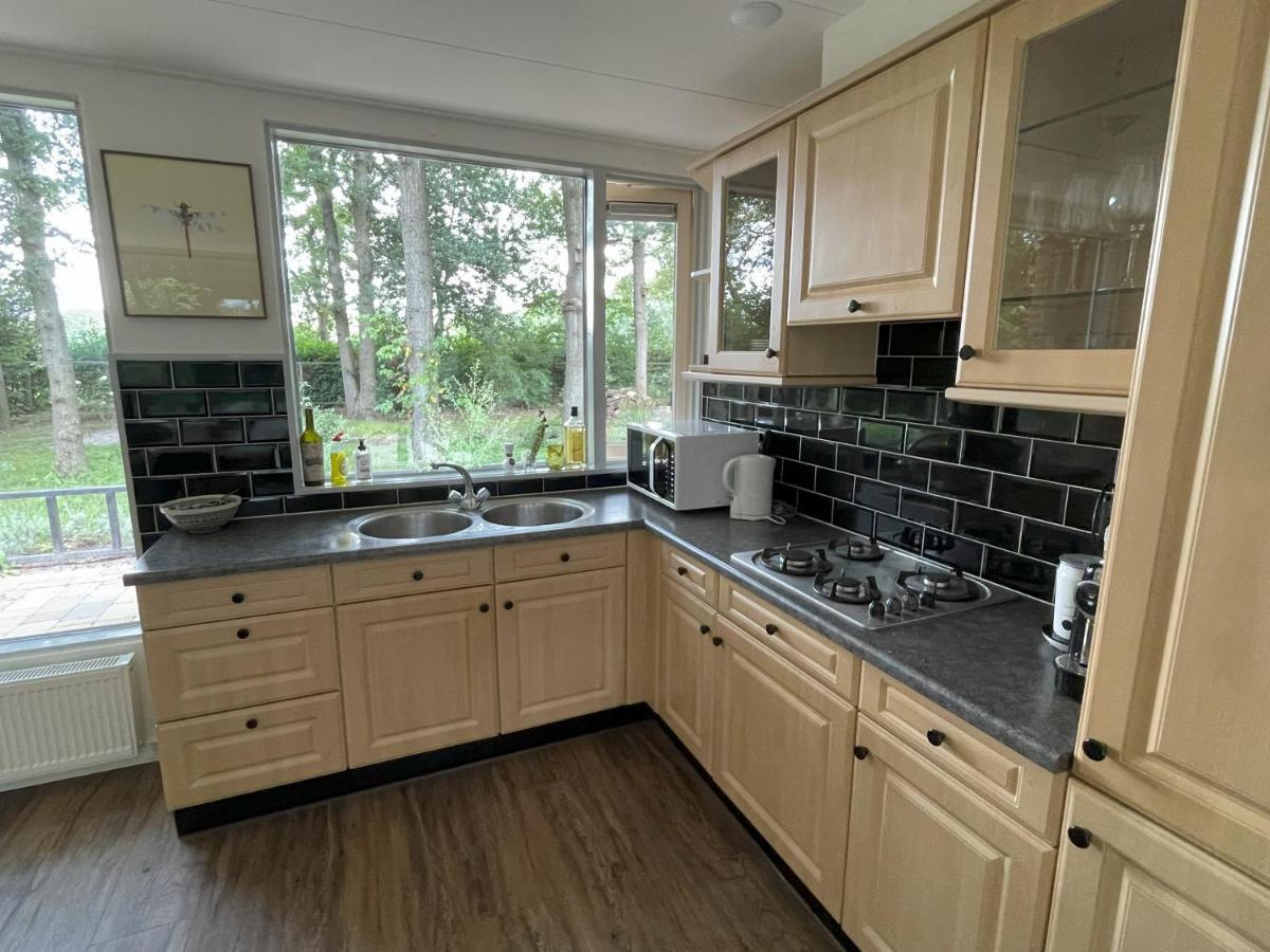 Casa de Férias Veel Eigen En Omheinde Grond In Luxe Huisje! *